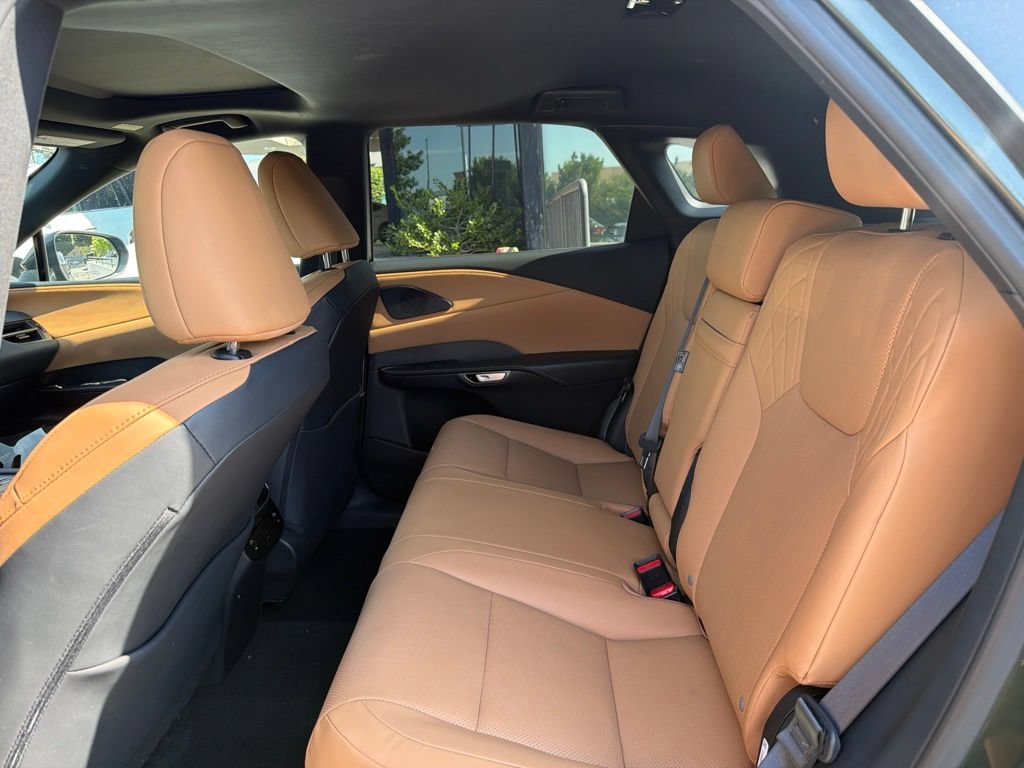 Used 2023 Lexus RX 350 Premium w/ Accessory Package AWD/4WD image 19