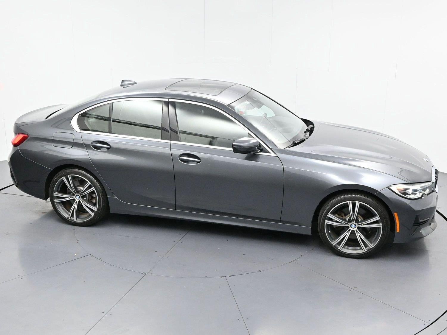 Used 2021 BMW 330i xDrive Sedan w/ Convenience Package AWD/4WD image 37