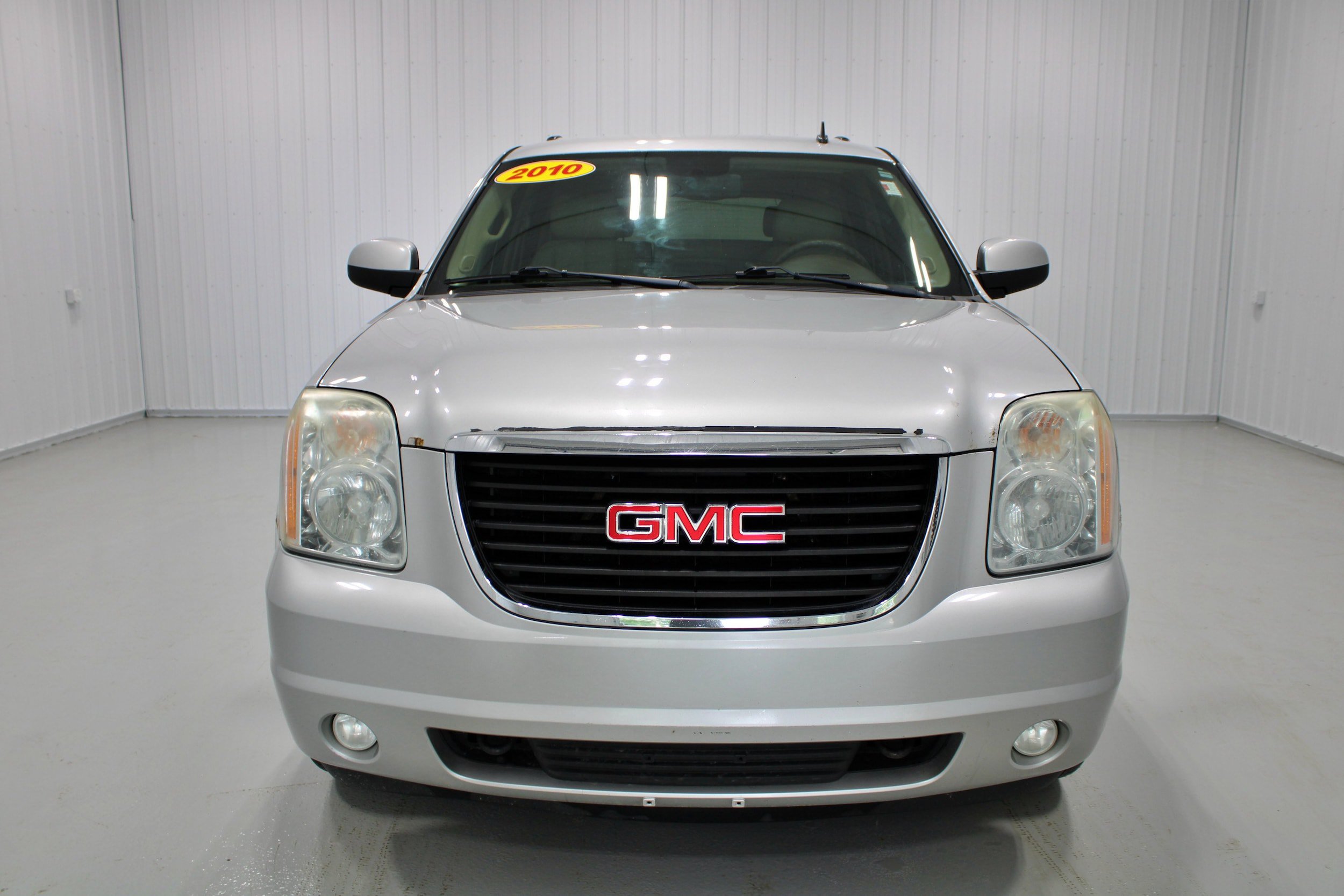 Used 2010 GMC Yukon SLT w/ SLT-2 Equipment Package AWD/4WD image 14
