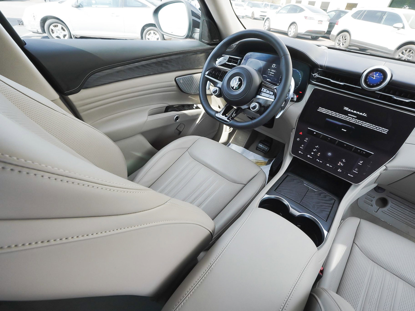Used 2023 Maserati Grecale GT image 46