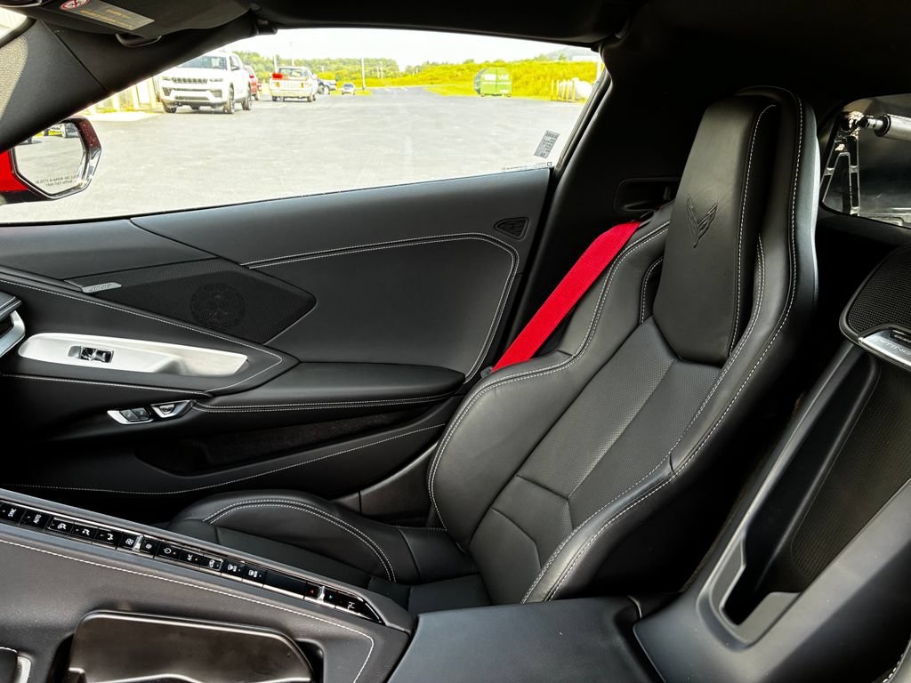 Used 2025 Chevrolet Corvette Stingray Coupe w/ 1LT RWD image 14