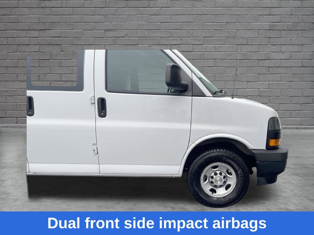 Used 2018 Chevrolet Express 2500 RWD image 11