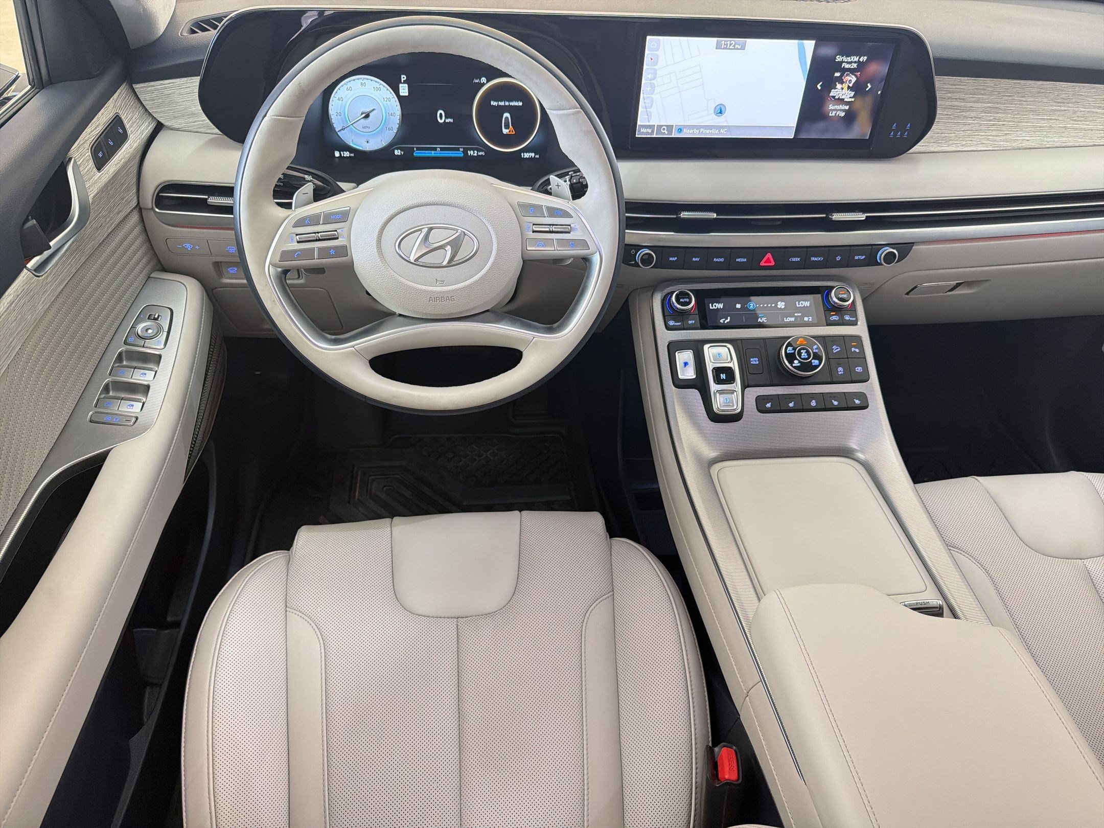 Used 2025 Hyundai Palisade Calligraphy AWD/4WD image 27
