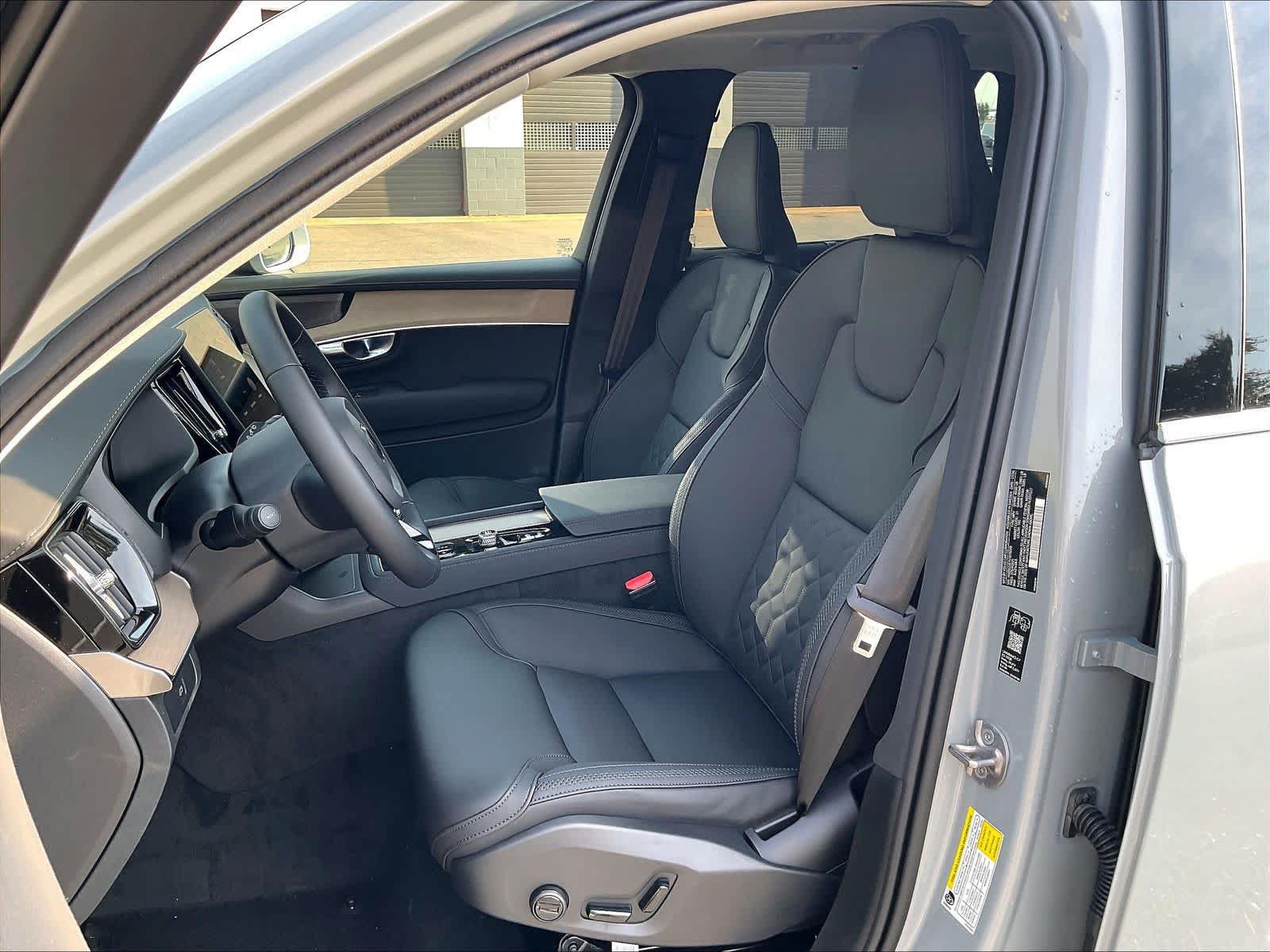 New 2027 Volvo XC90 B6 Plus AWD/4WD image 11