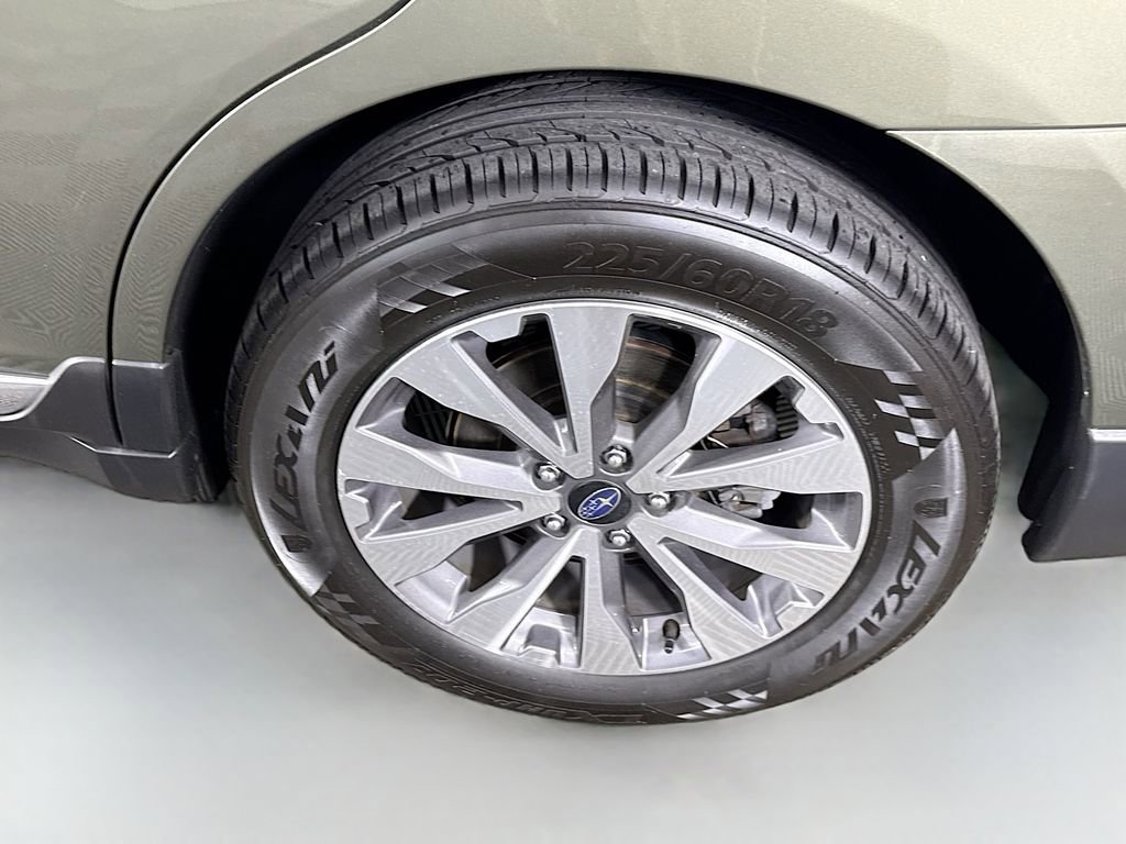 Used 2019 Subaru Outback 3.6R Touring AWD/4WD image 36