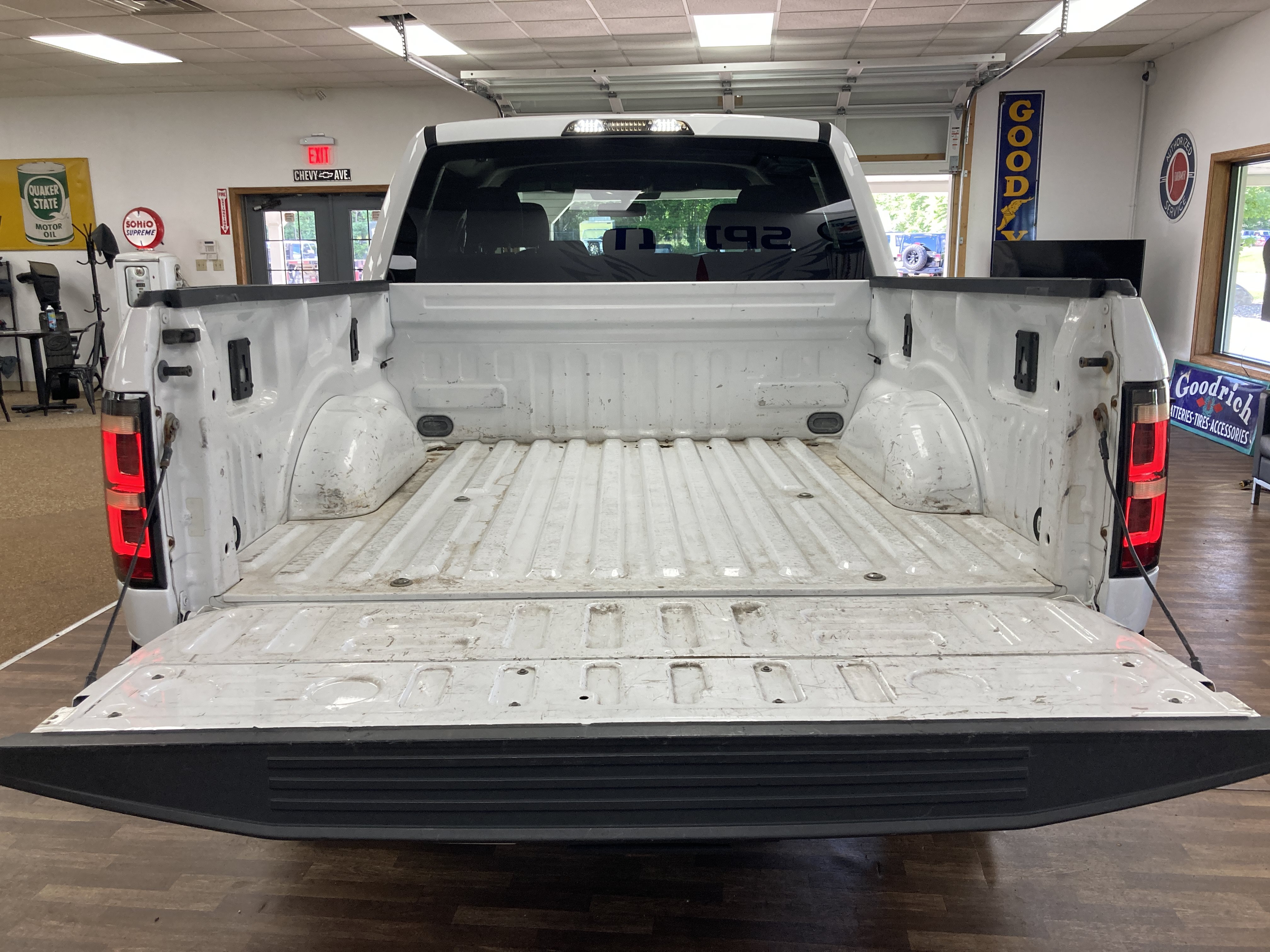Used 2016 Ford F150 XLT w/ Equipment Group 301A Mid AWD/4WD image 16