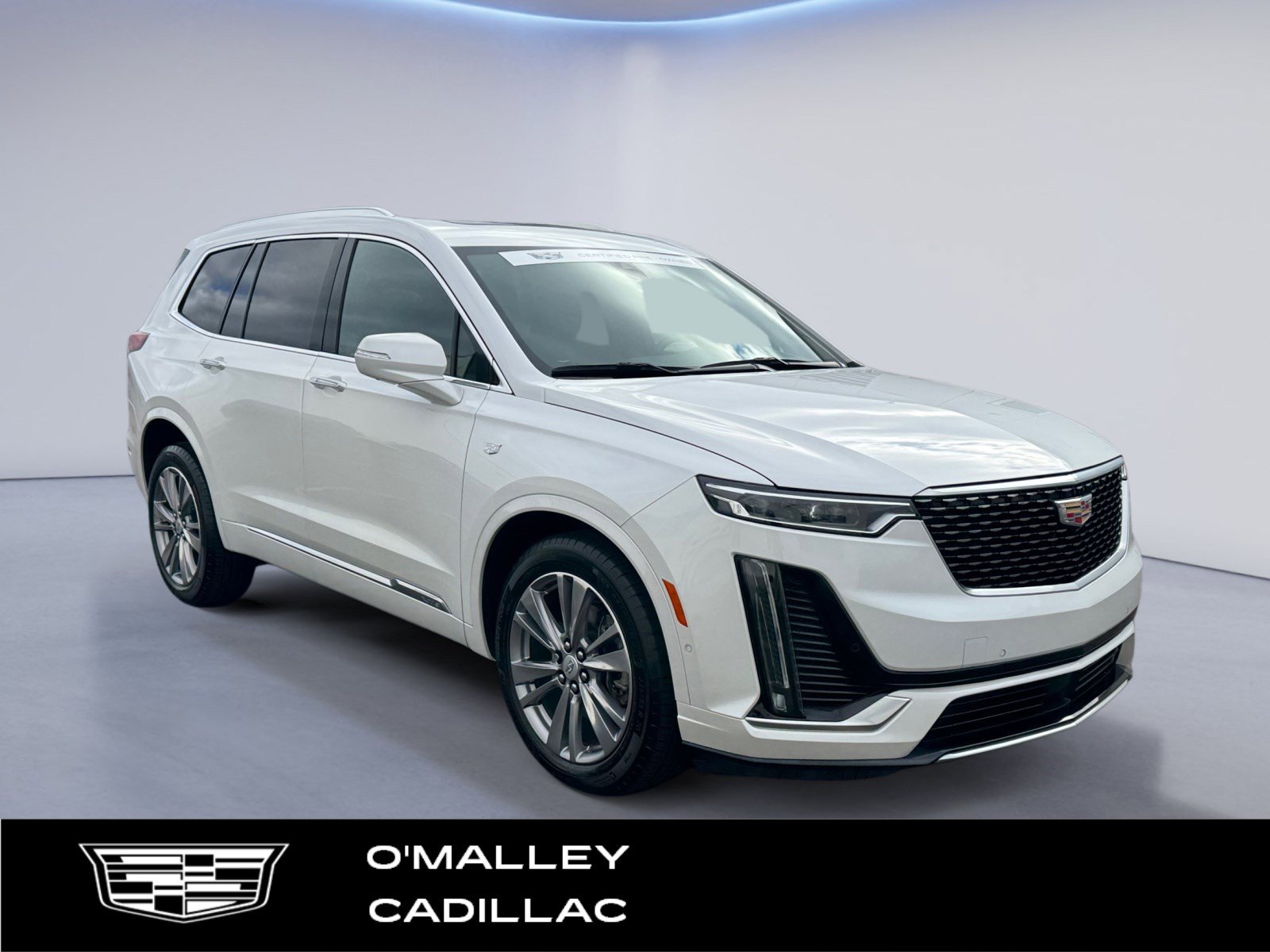 Certified 2025 Cadillac XT6 Premium Luxury w/ Platinum Package AWD/4WD image 7
