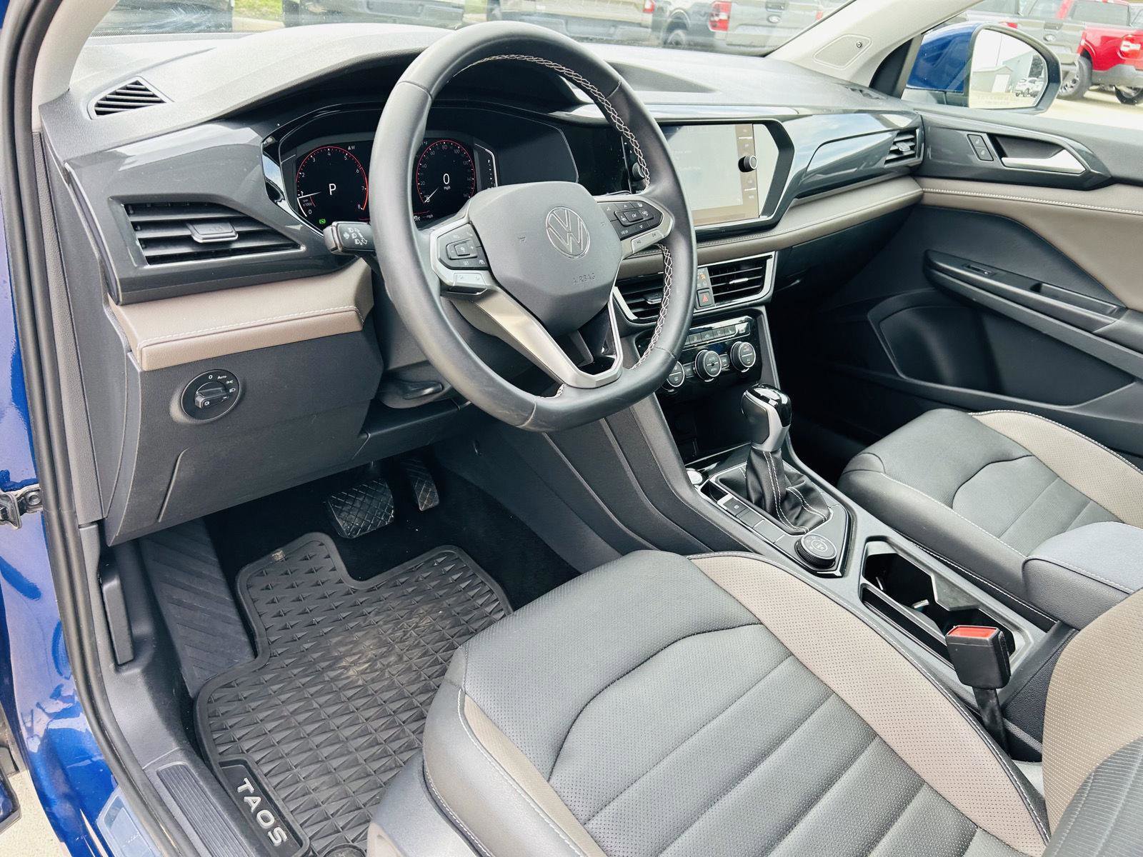 Used 2023 Volkswagen Taos SEL AWD/4WD image 14