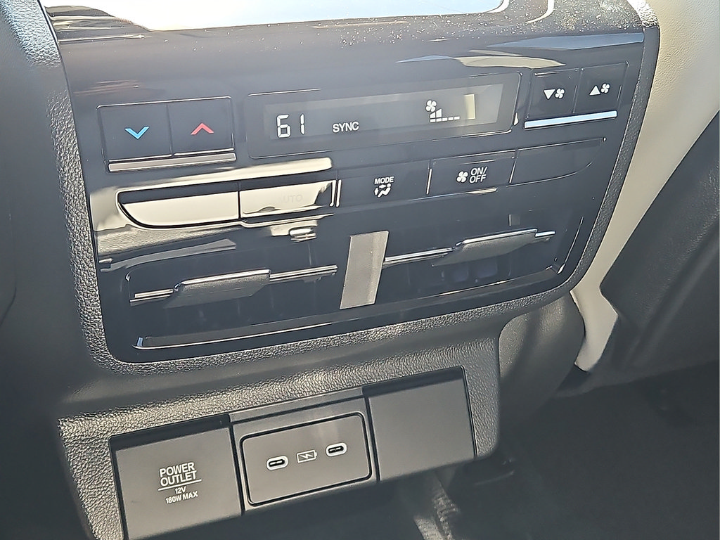 Used 2026 Acura MDX w/ Technology Package FWD image 13