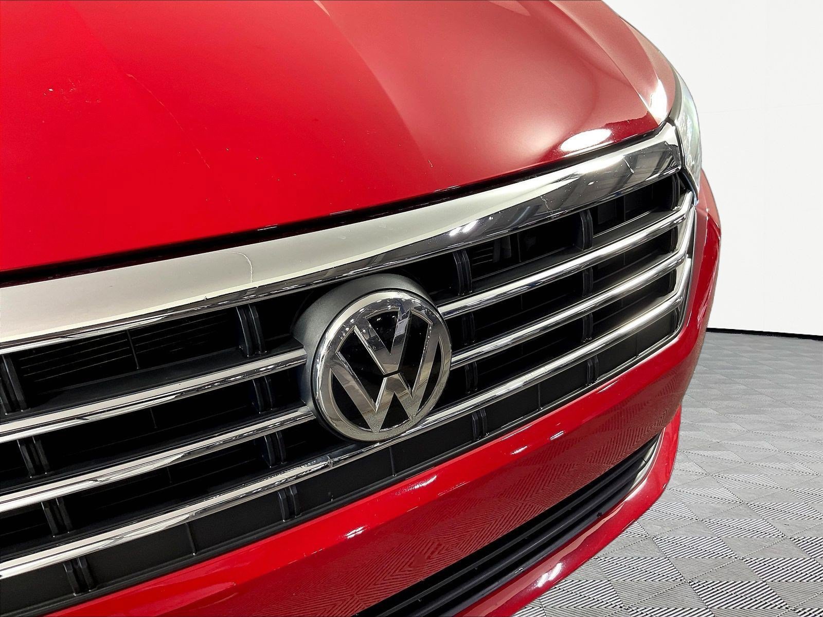 Used 2021 Volkswagen Jetta SEL FWD image 32