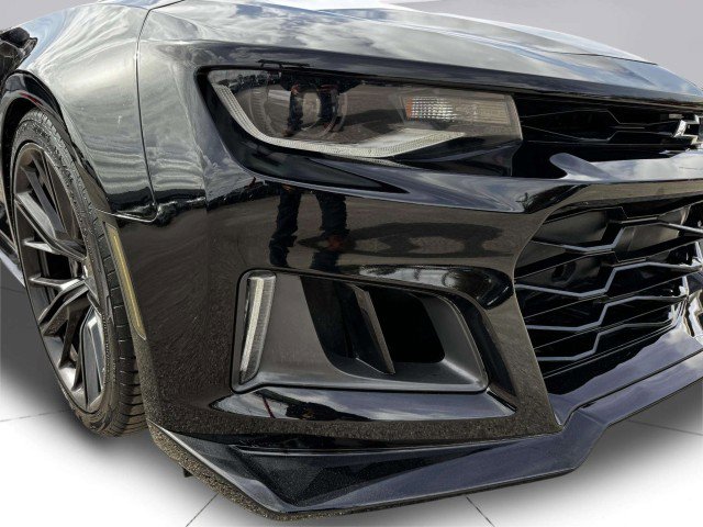 Used 2017 Chevrolet Camaro ZL1 image 11