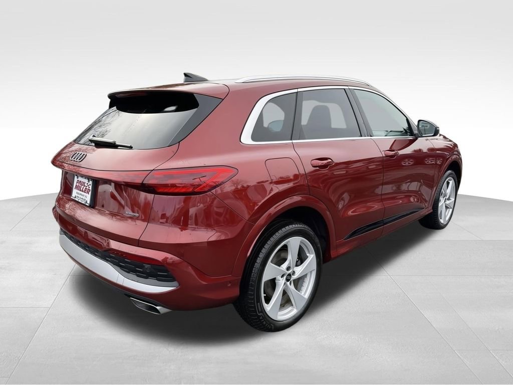 Used 2025 Audi Q5 Premium Plus w/ Premium Plus AWD/4WD image 7