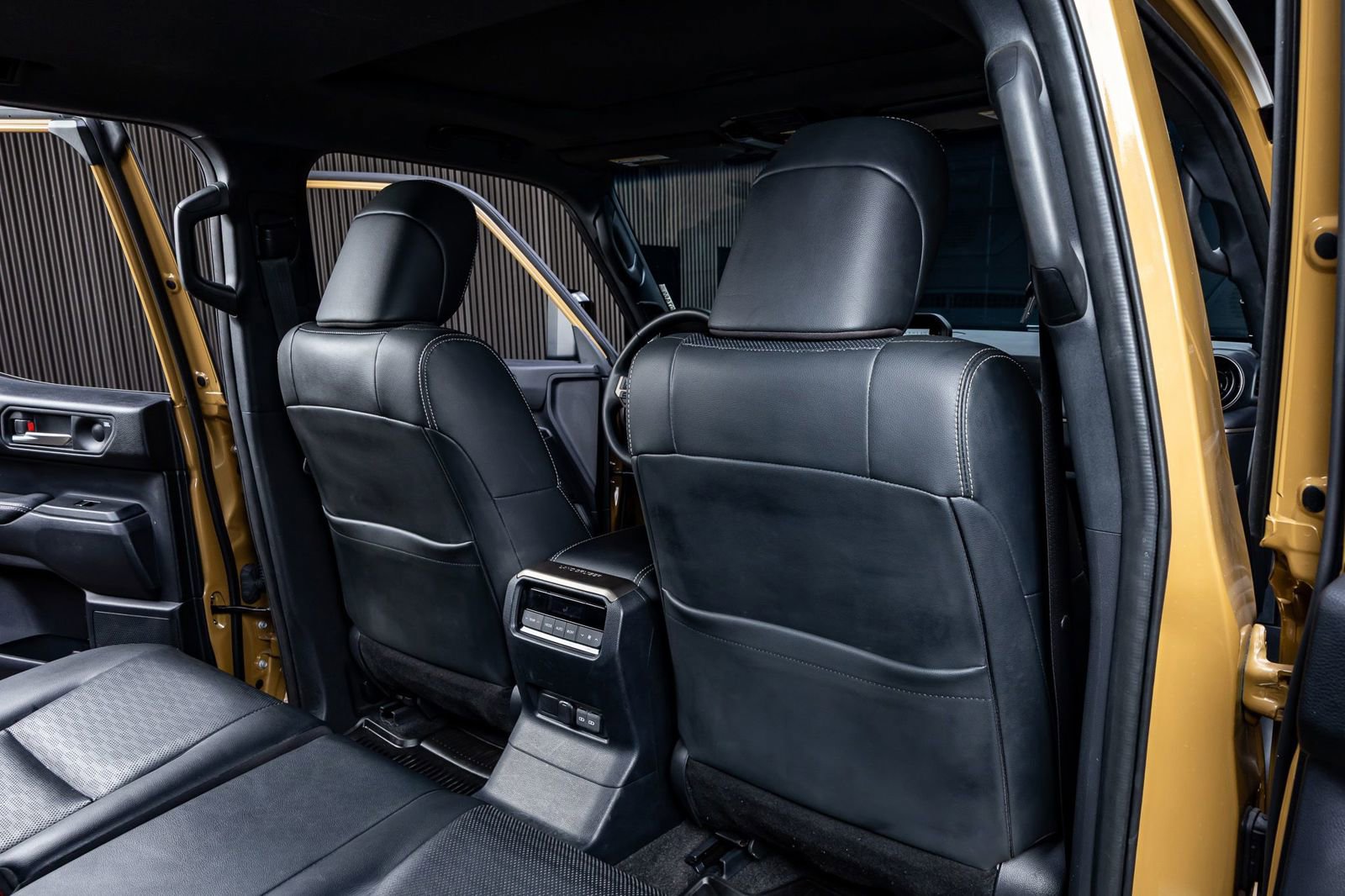 Used 2025 Toyota Land Cruiser w/ Premium Package image 31