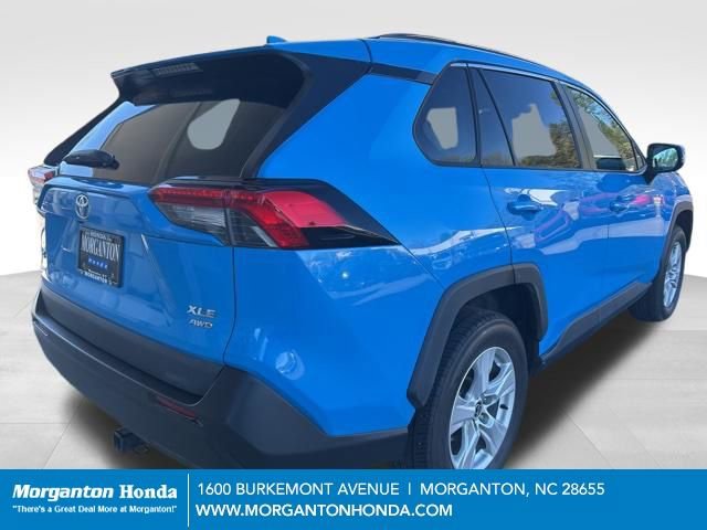 Used 2021 Toyota RAV4 XLE w/ Convenience Package image 9