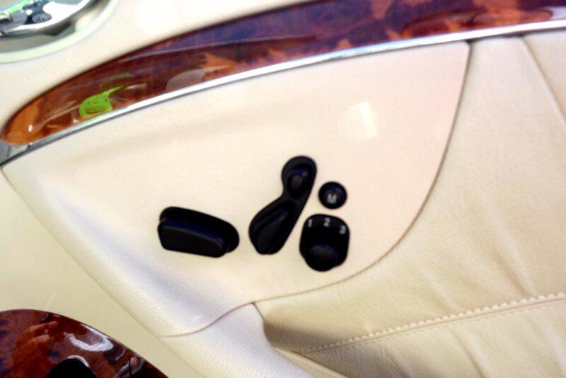 Used 2005 Mercedes-Benz CLK 500 Cabriolet image 27