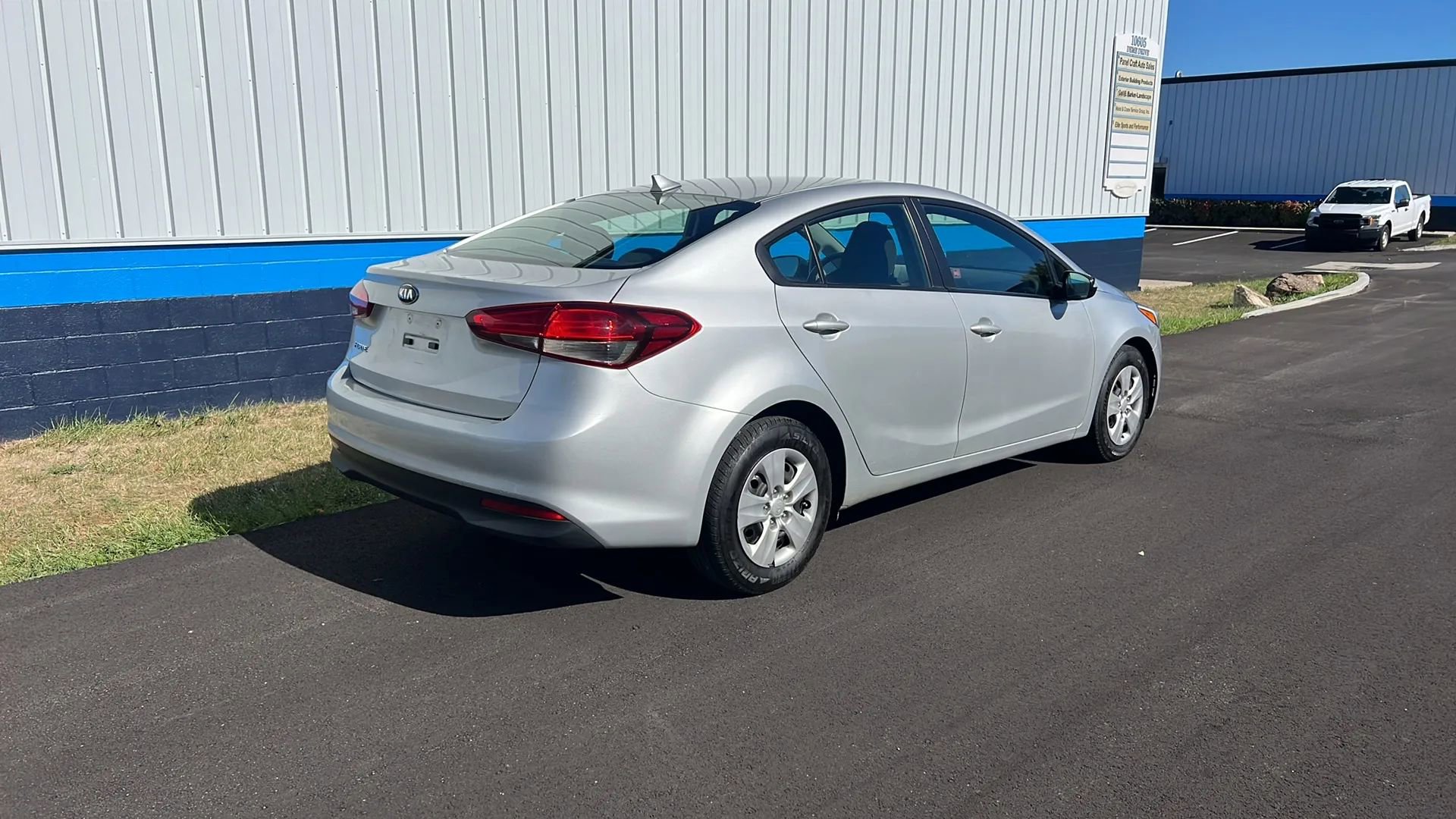Used 2017 Kia Forte LX image 5