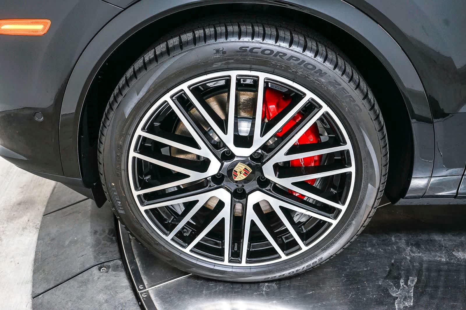 New 2026 Porsche Cayenne S AWD/4WD image 14