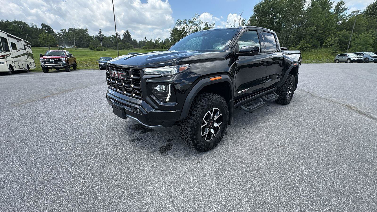 Used 2023 GMC Canyon AT4X AWD/4WD image 8
