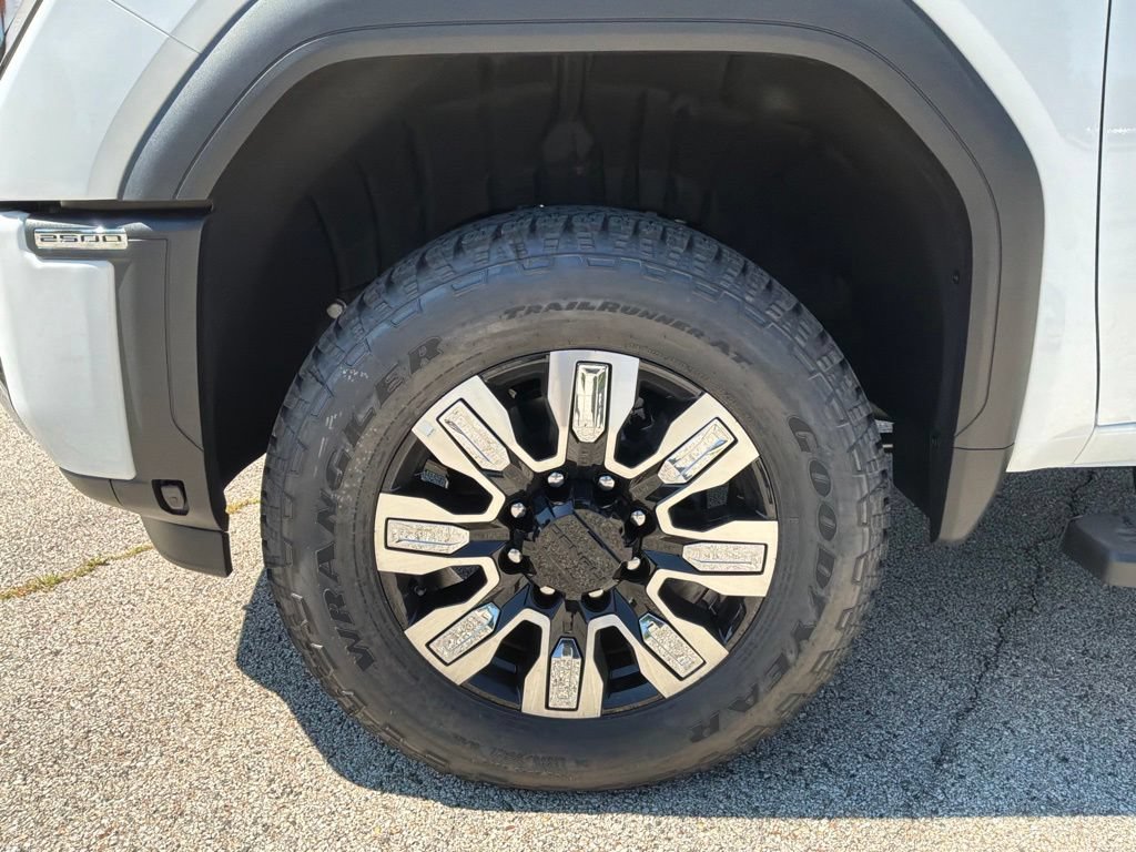 New 2026 GMC Sierra 2500 Denali w/ Denali Reserve Package AWD/4WD image 16