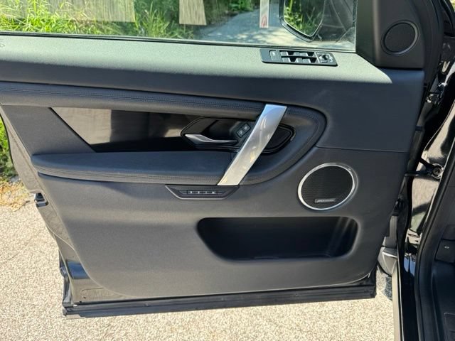 Certified 2023 Land Rover Discovery Sport SE AWD/4WD image 8