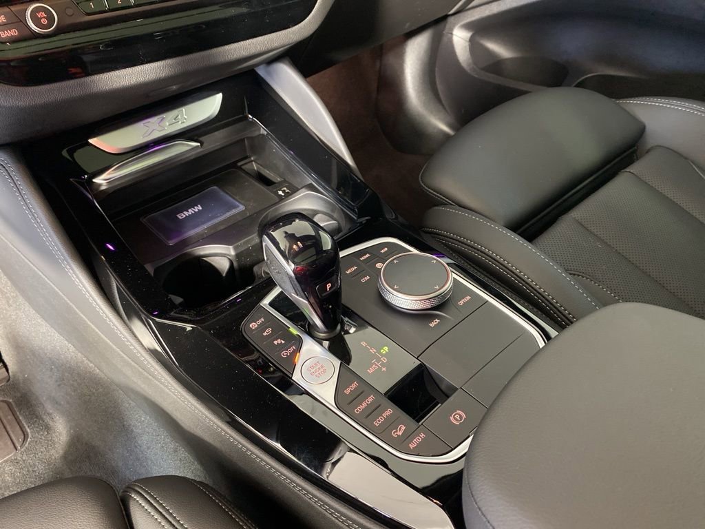 Used 2025 BMW X4 xDrive30i w/ Premium Package image 22