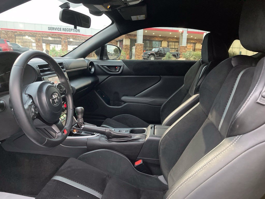 Certified 2025 Toyota GR86 Premium RWD image 10
