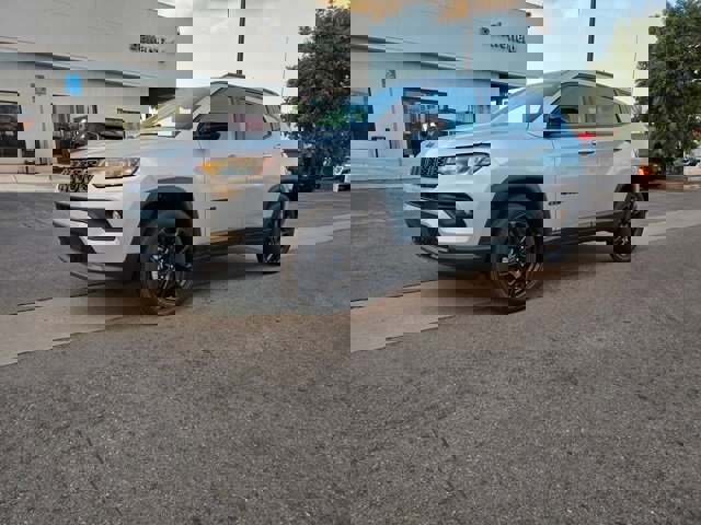 New 2026 Jeep Compass Latitude image 3