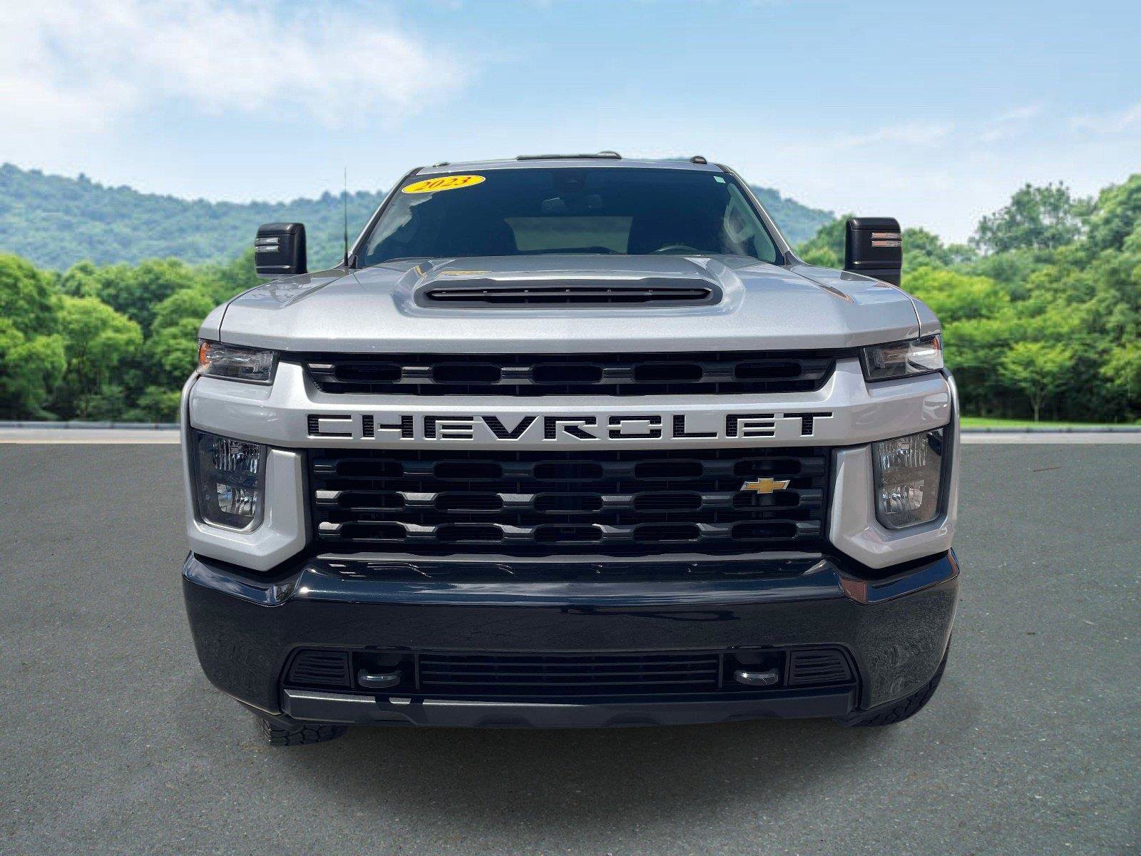 Used 2023 Chevrolet Silverado 2500 Custom w/ Gooseneck/5TH Wheel Package AWD/4WD image 24