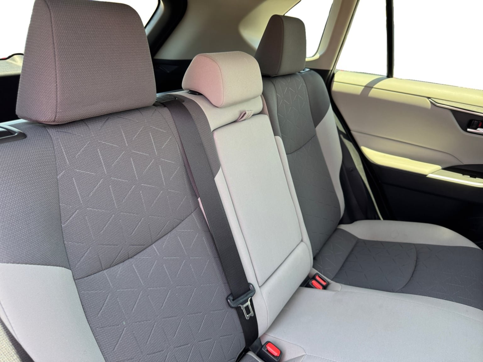 Used 2019 Toyota RAV4 XLE w/ Convenience Package AWD/4WD image 18