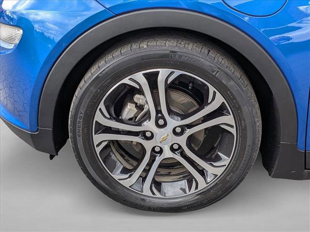 Used 2017 Chevrolet Bolt Premier w/ Driver Confidence II Package image 27