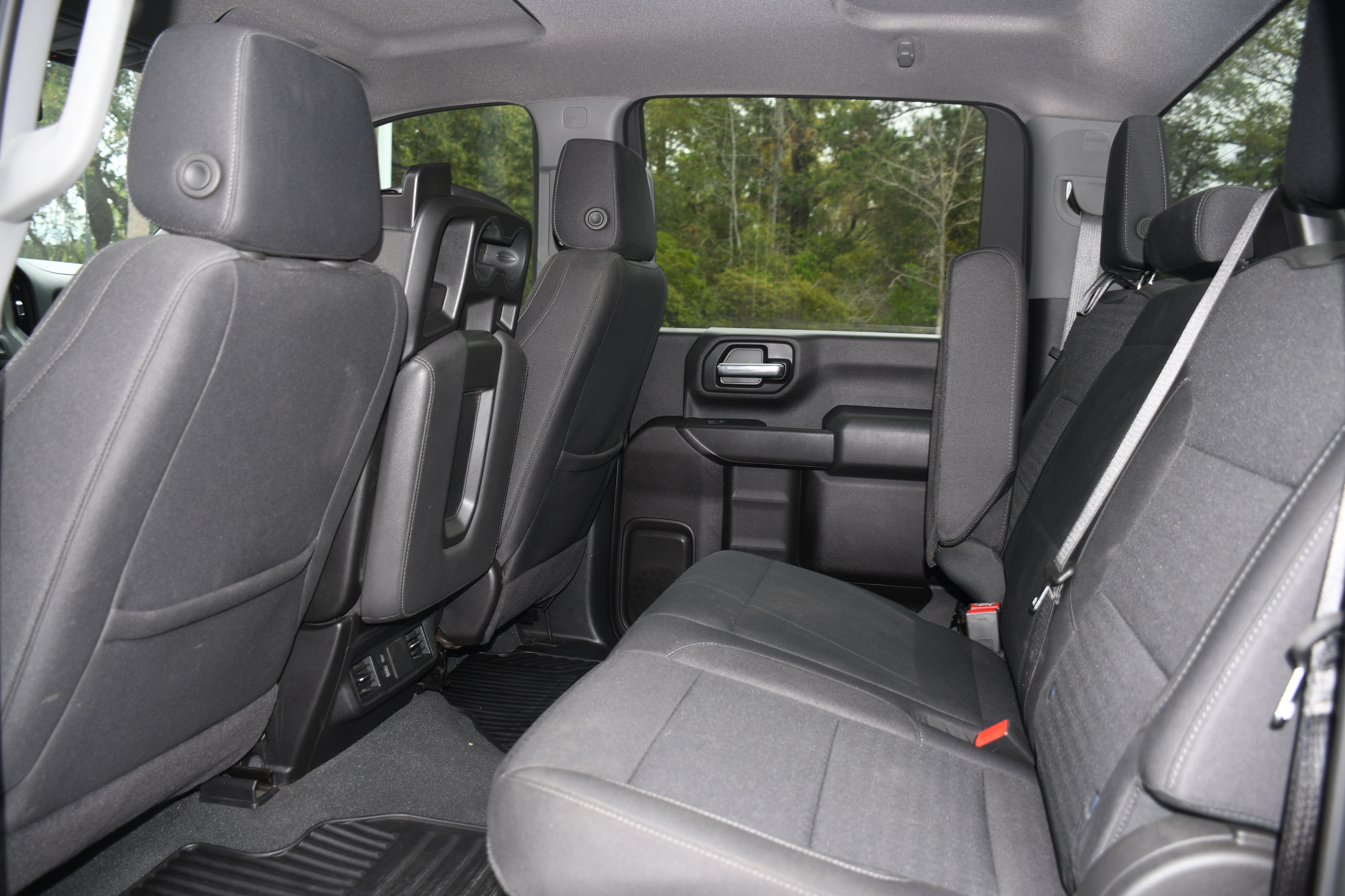 Used 2024 Chevrolet Silverado 2500 Custom w/ Custom Value Package image 14