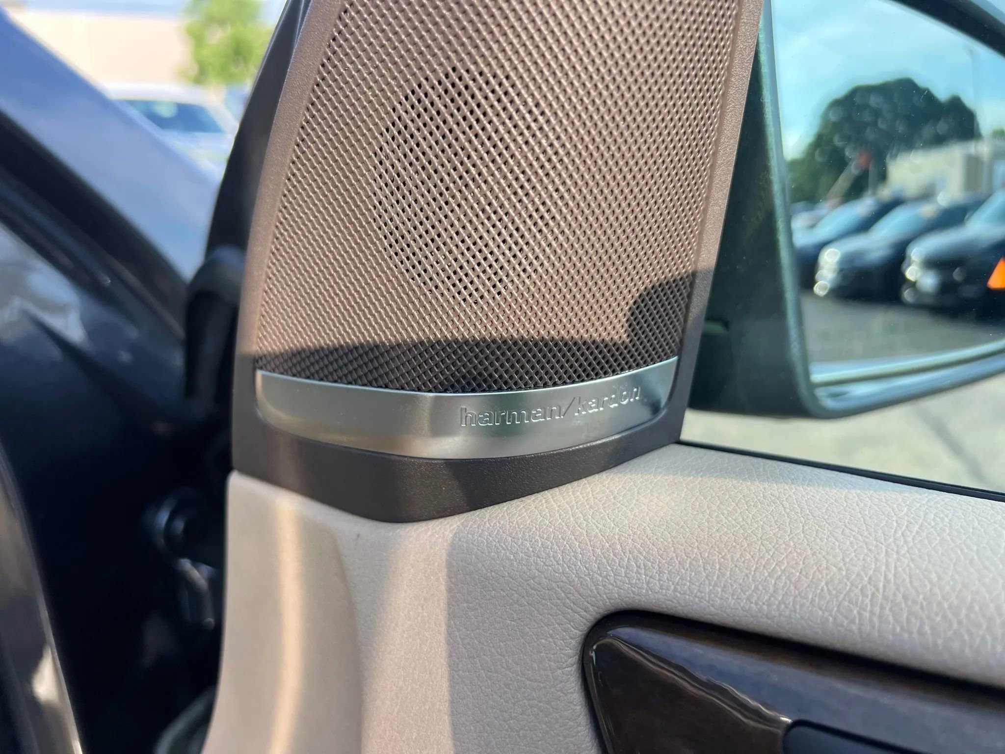 Used 2015 Mercedes-Benz GL 450 4MATIC image 34