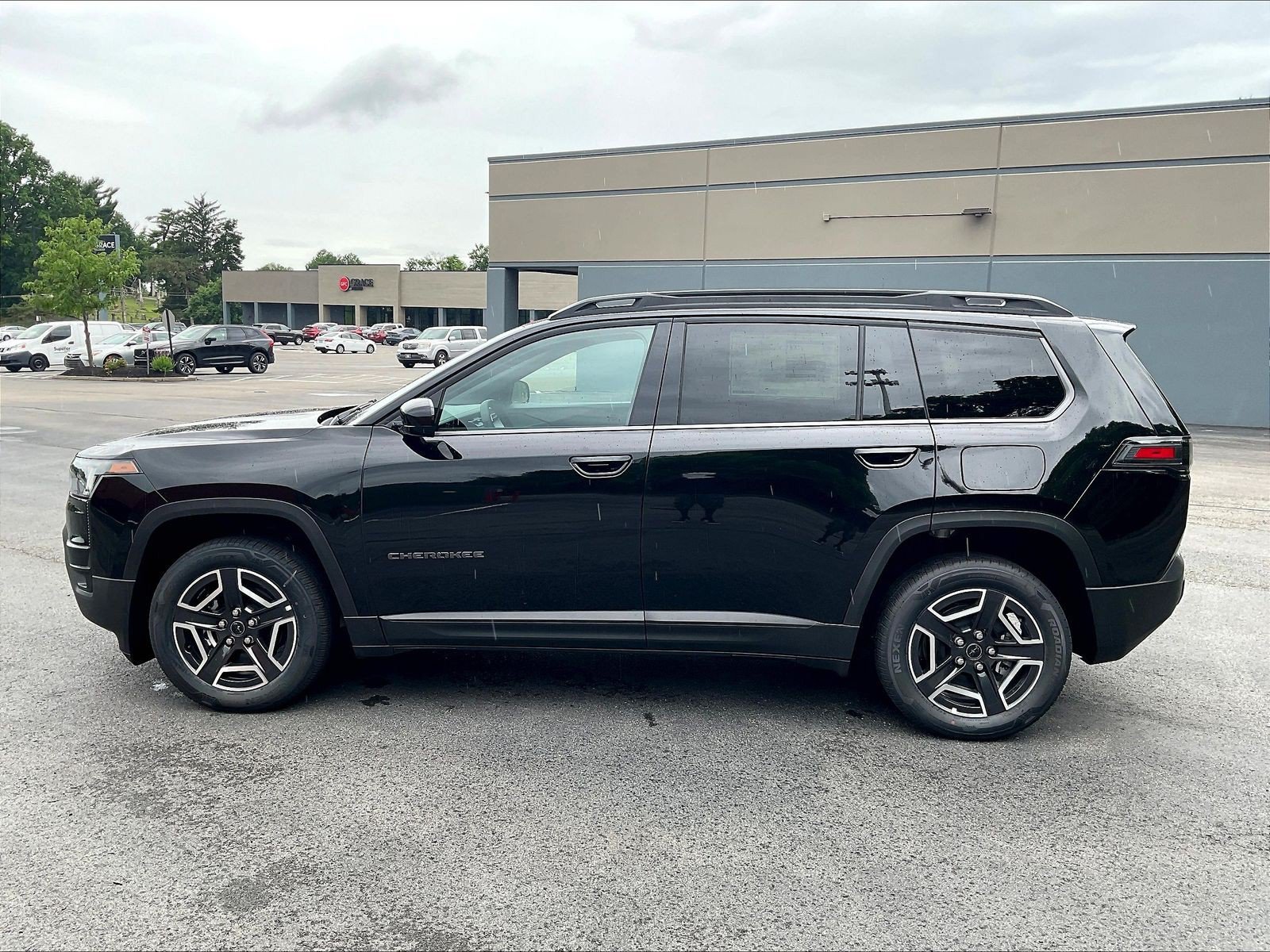 New 2026 Jeep Cherokee Laredo AWD/4WD image 21
