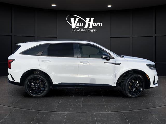Certified 2022 Kia Sorento SX image 2