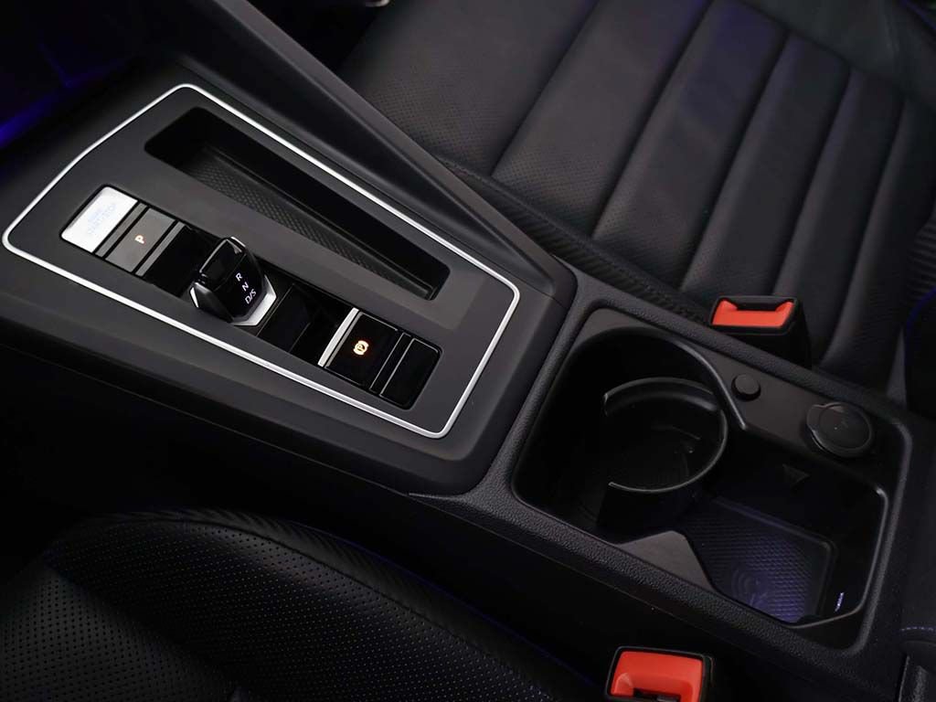 Used 2022 Volkswagen Golf R AWD/4WD image 59