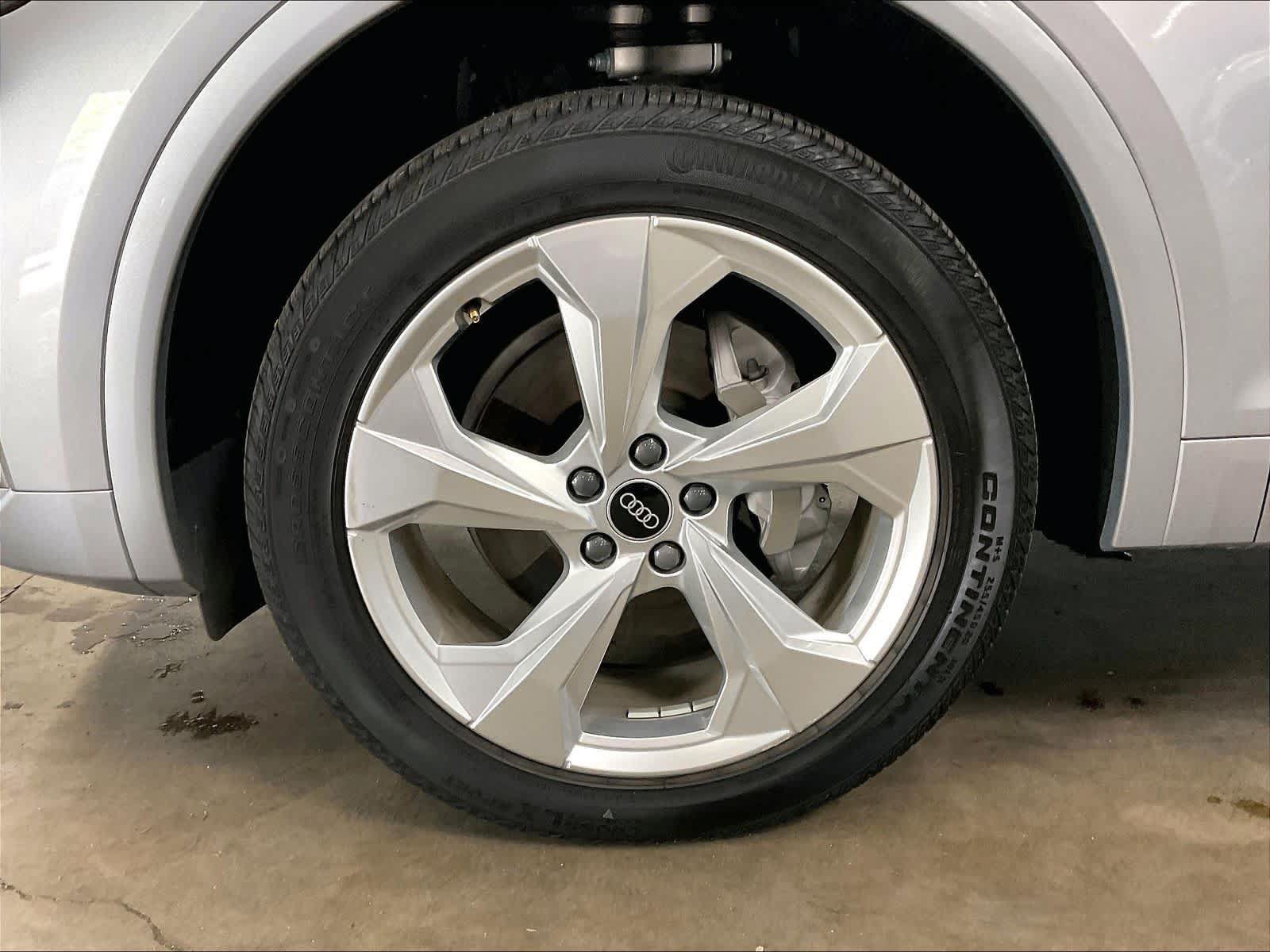Certified 2023 Audi Q5 2.0T Premium Plus w/ Premium Plus Package AWD/4WD image 11