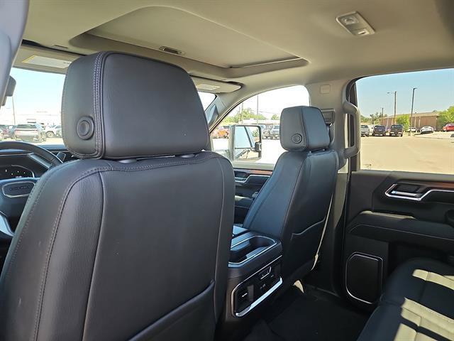 Used 2024 GMC Sierra 2500 Denali w/ Technology Package AWD/4WD image 9