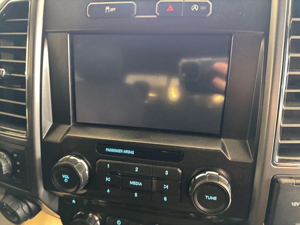 Used 2018 Ford F150 XLT w/ Equipment Group 302A Luxury image 21