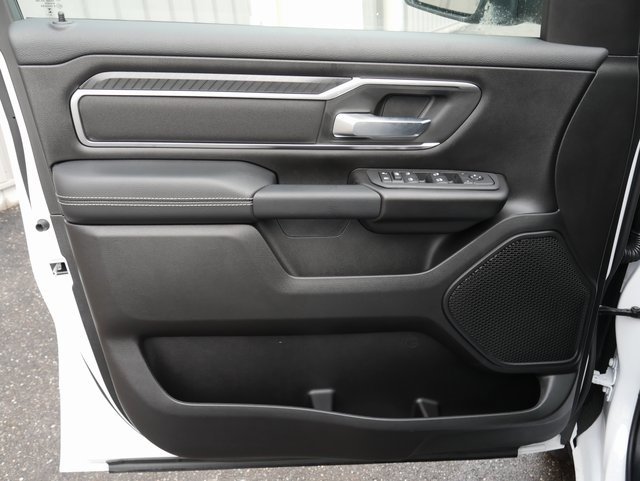 New 2026 RAM 1500 4x4 Crew Cab image 12