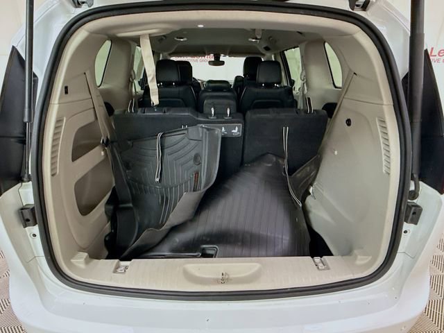 Used 2018 Chrysler Pacifica Touring-L Plus w/ Tire & Wheel Group image 27