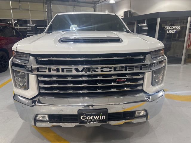 Used 2022 Chevrolet Silverado 2500 LTZ w/ LTZ Convenience Package AWD/4WD image 3