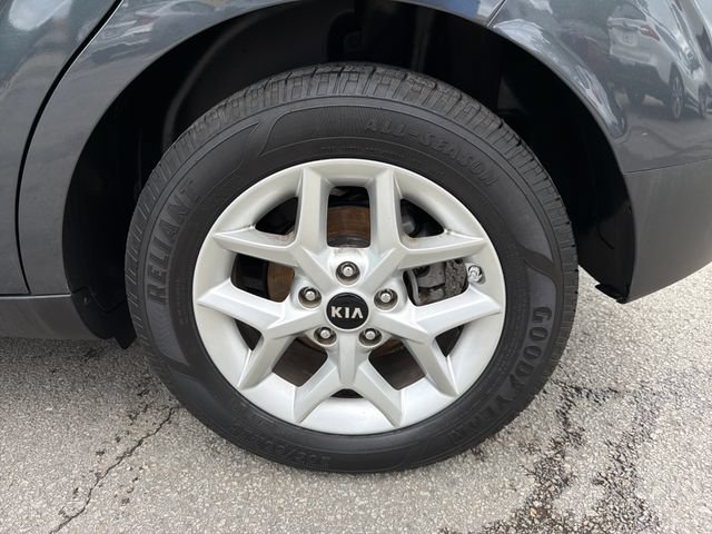 Used 2020 Kia Soul S FWD image 31