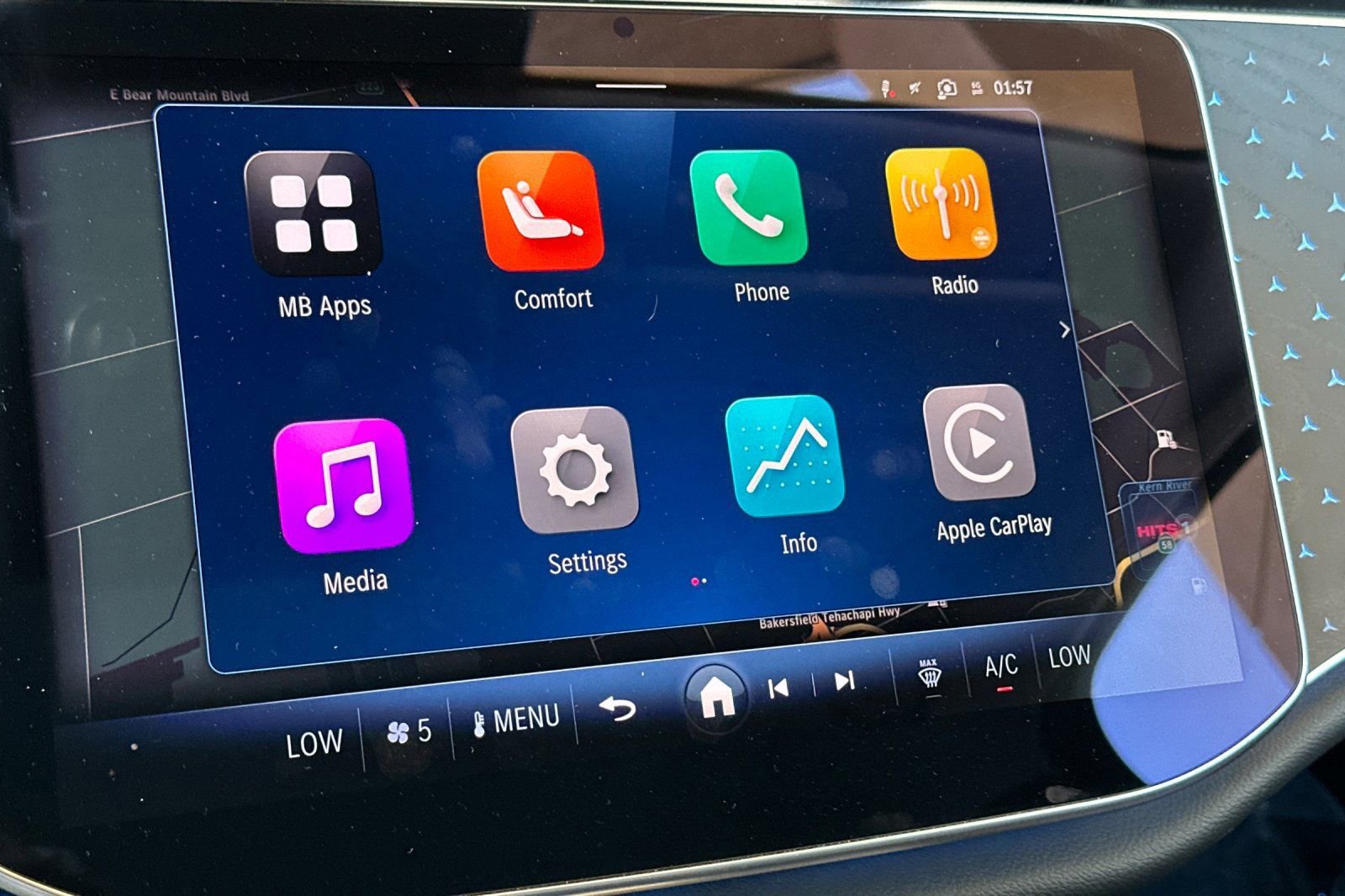 Used 2025 Mercedes-Benz E 350 Sedan image 18