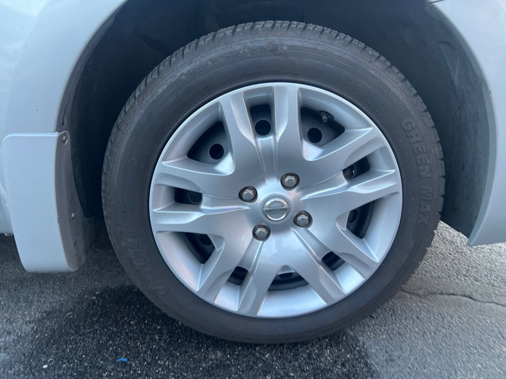 Used 2010 Nissan Sentra 2.0 S FWD image 26