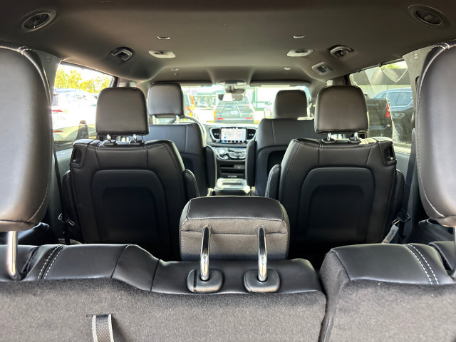 New 2027 Chrysler Pacifica LX FWD image 3
