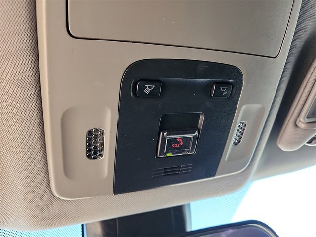 Used 2020 Toyota Camry LE image 20