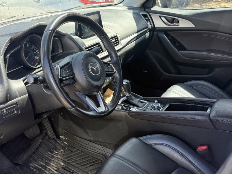 Used 2017 MAZDA MAZDA3 Touring w/ Popular Equipment Package image 9