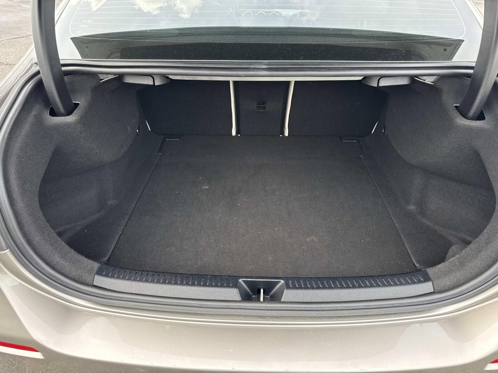 Used 2019 Mercedes-Benz A 220 4MATIC image 8