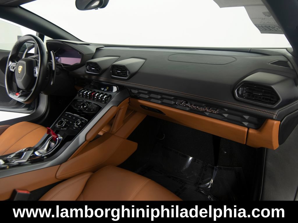 Used 2015 Lamborghini Huracan LP 610-4 AWD/4WD image 34