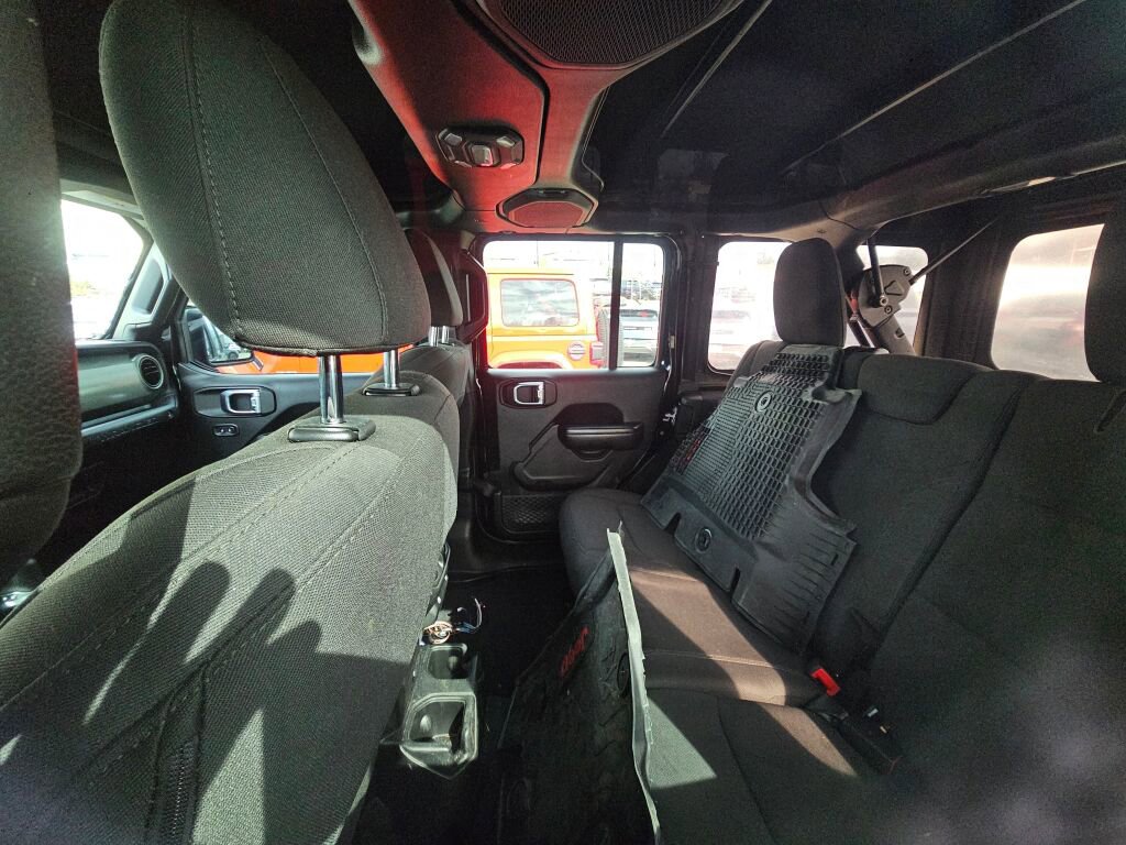 Used 2018 Jeep Wrangler Unlimited Sport S image 12